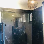 Bel Air - Piscine - Jacuzzi Apartment
