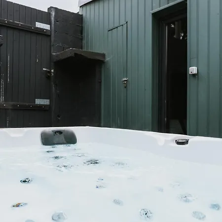 Bel Air - Piscine - Jacuzzi Apartman *