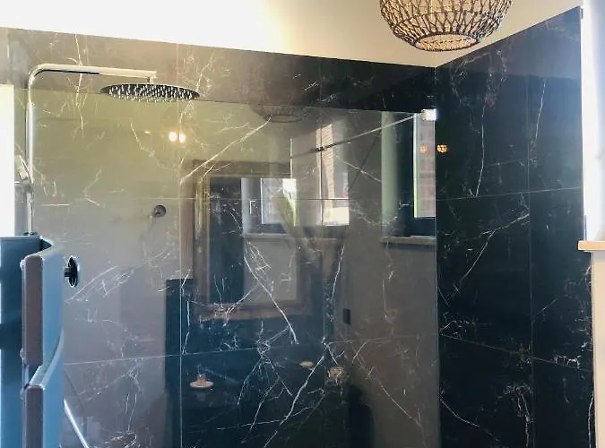 Bel Air - Piscine - Jacuzzi Apartment